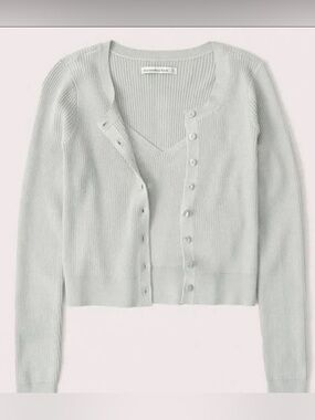 Abercrombie and fitch sage green crop cardigan set size small